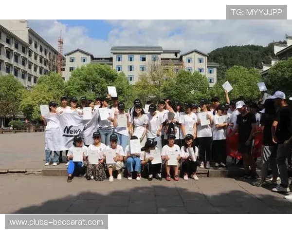 冬日树下的回忆游戏完整版:追寻温暖心灵的过往与未来的交汇 冬日树下的回忆游戏完整版:追寻温暖心灵的过往与未来的交汇